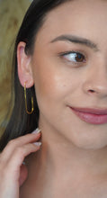 Load image into Gallery viewer, Delicate U-shaped 18 kt Gold Plated Hoop Earrings
